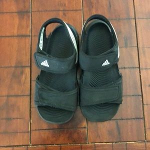 Adidas Sandals Size 9k (toddler)